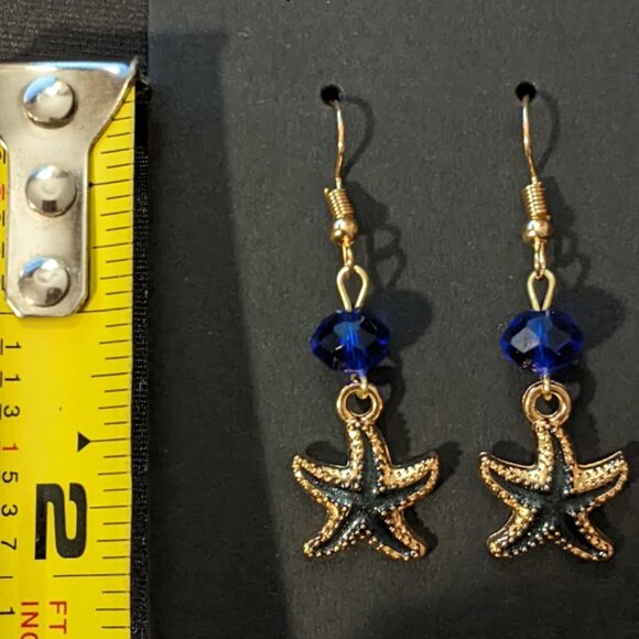 🌊 Navy Blue Starfish Earrings💙 - Picture 3 of 7